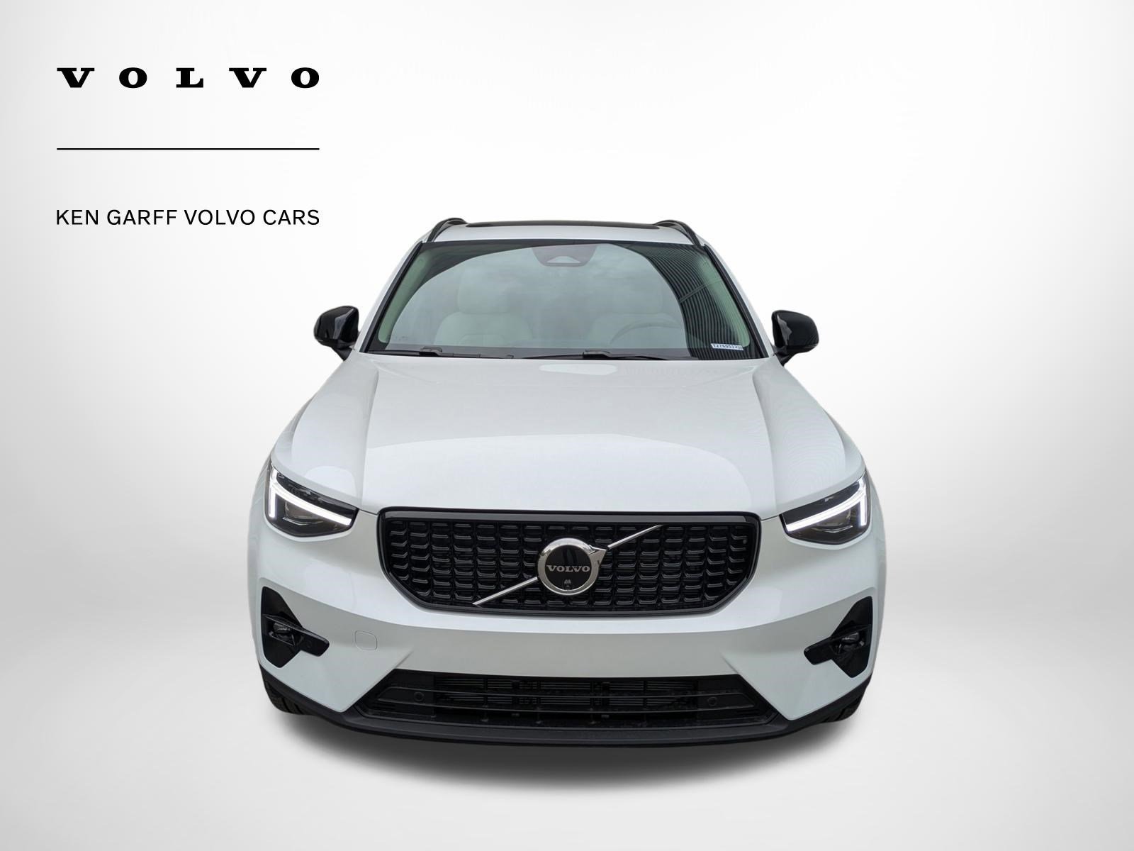 New 2026 Volvo XC40 B5 Ultra w/ Climate Package image 9