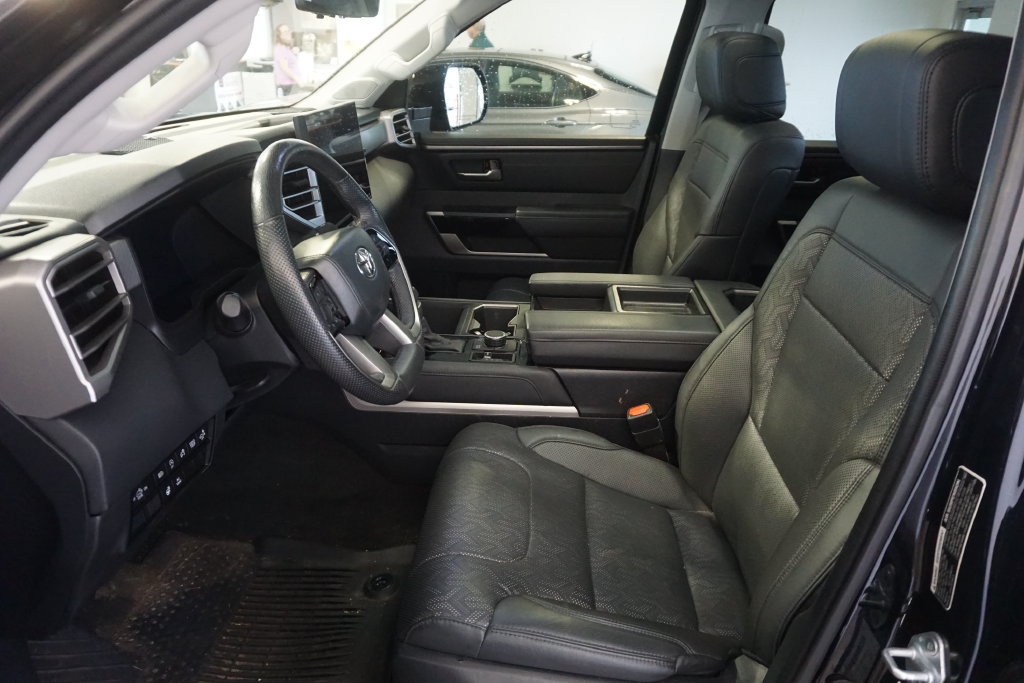 Used 2024 Toyota Tundra Limited AWD/4WD image 19