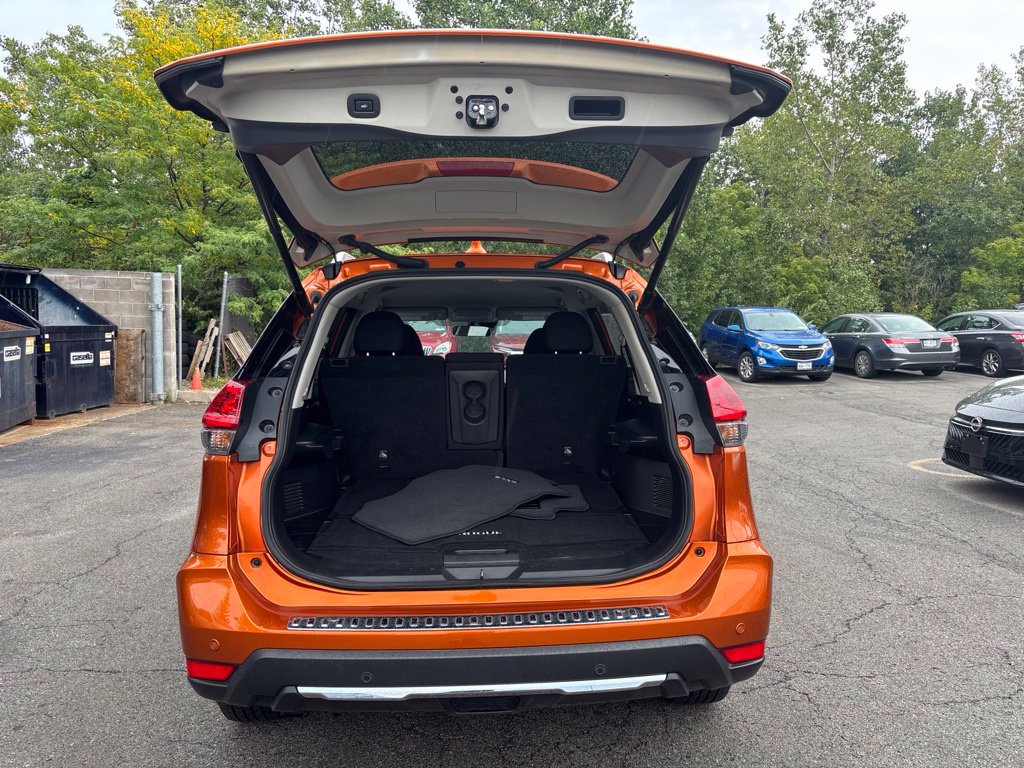 Used 2020 Nissan Rogue SV AWD/4WD image 7