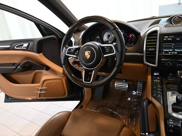 Used 2016 Porsche Cayenne S AWD/4WD image 33