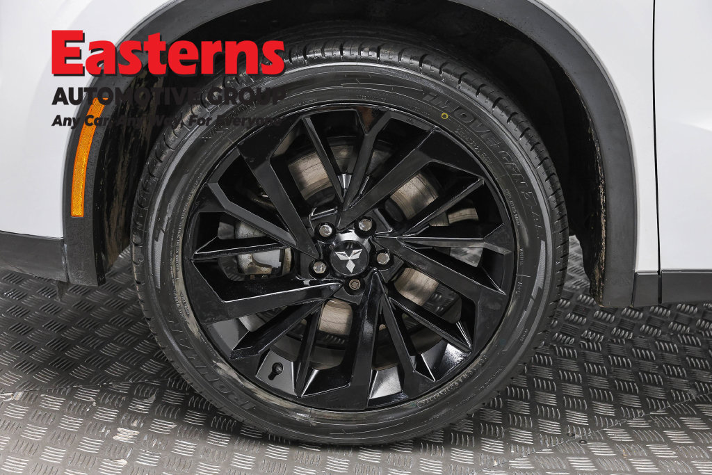 Used 2023 Mitsubishi Outlander SE Black Edition AWD/4WD image 34