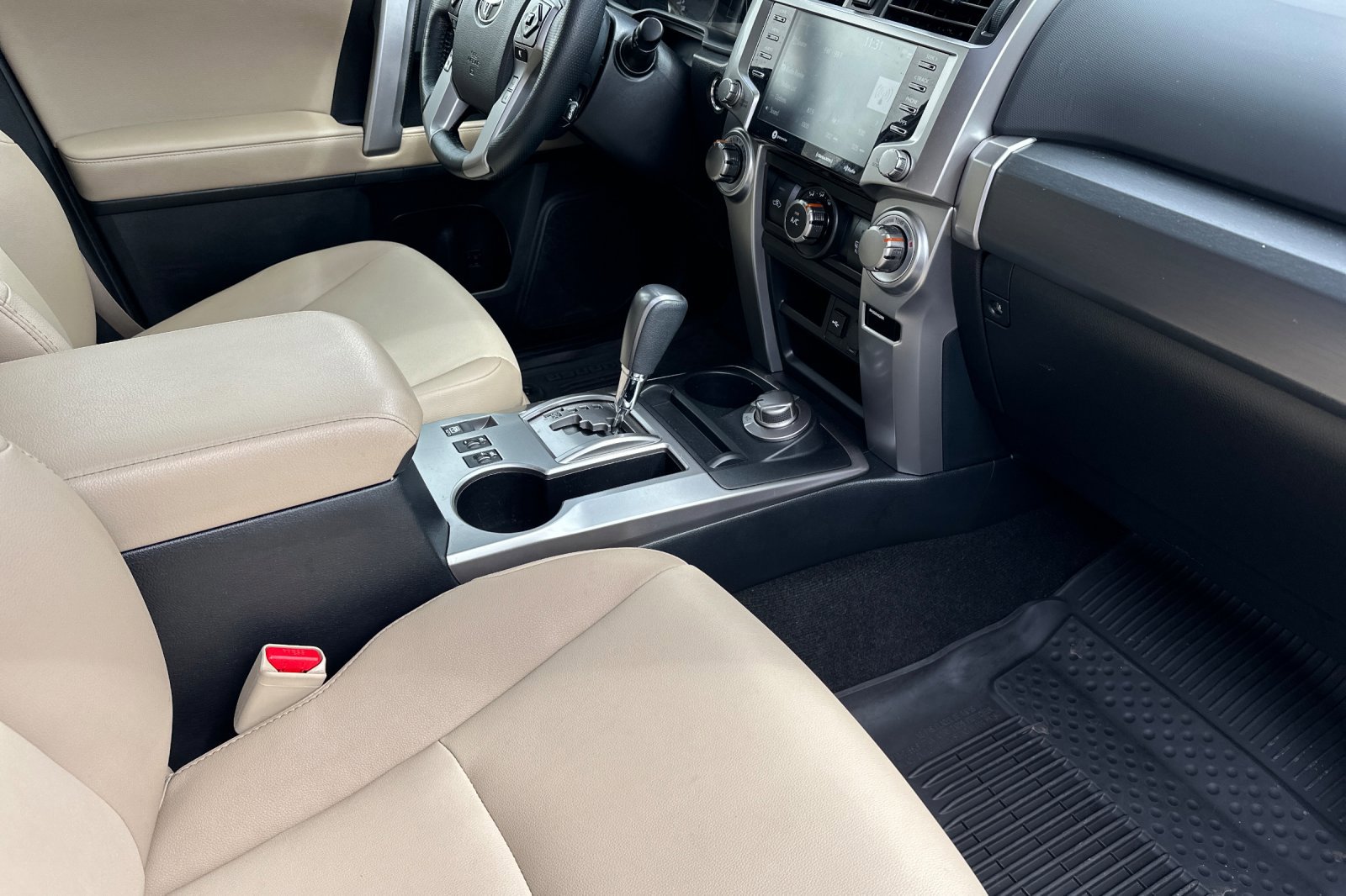 Used 2023 Toyota 4Runner SR5 Premium w/ Moonroof Package image 17