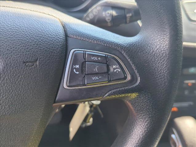 Used 2018 Ford Escape SE FWD image 14