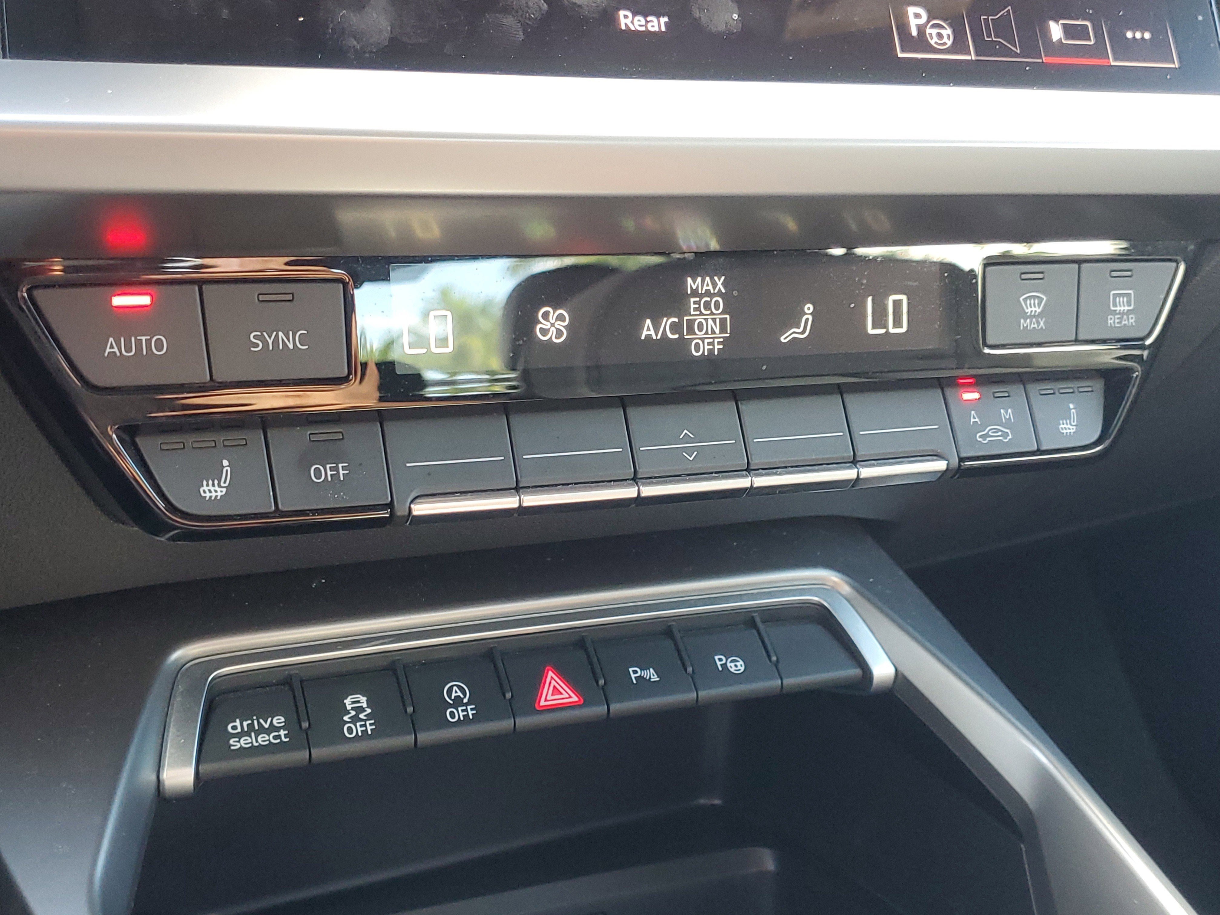 Used 2024 Audi A3 2.0T Premium image 29