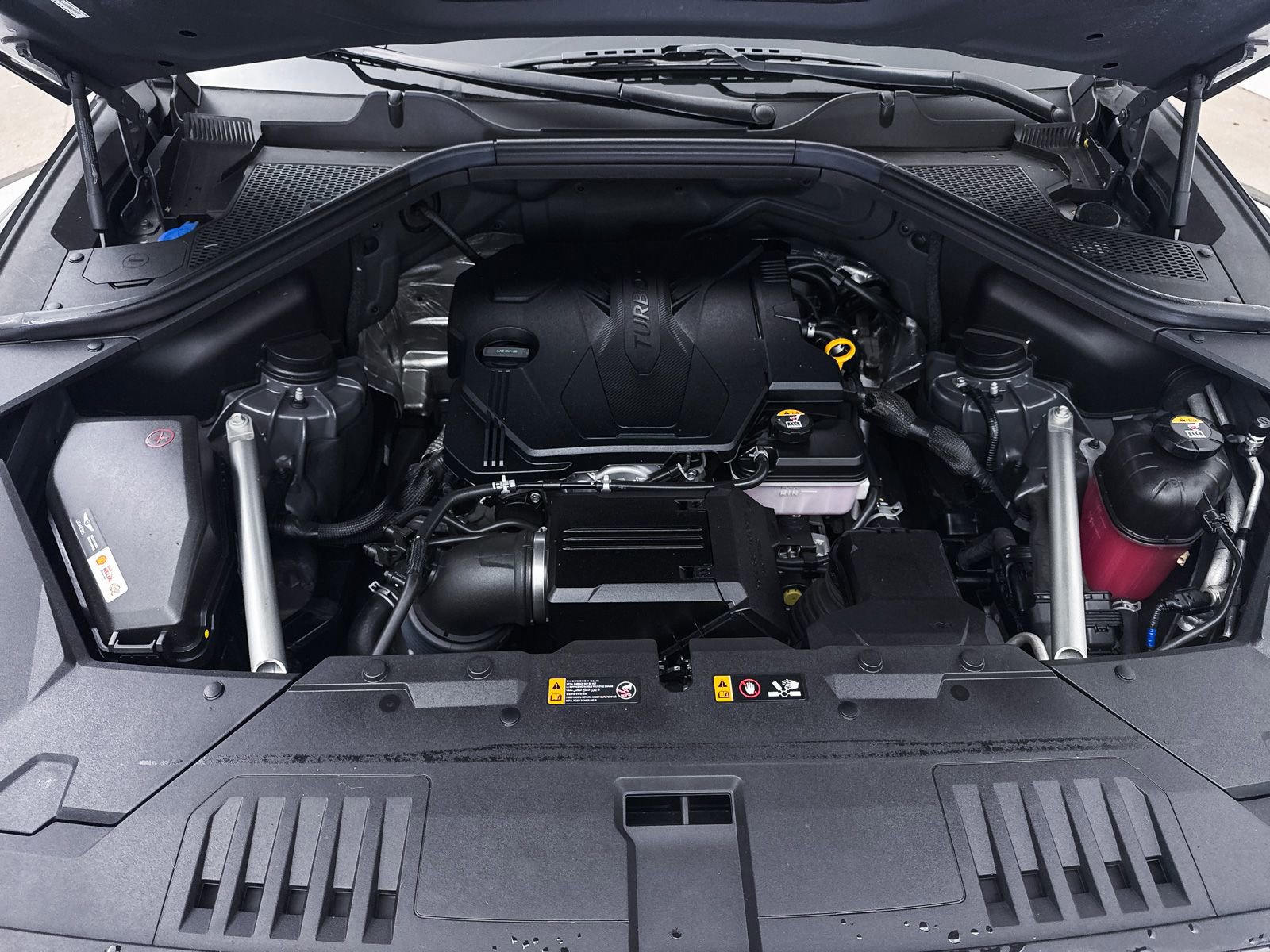 Used 2022 Genesis GV80 2.5T w/ Advanced Package 03 image 12