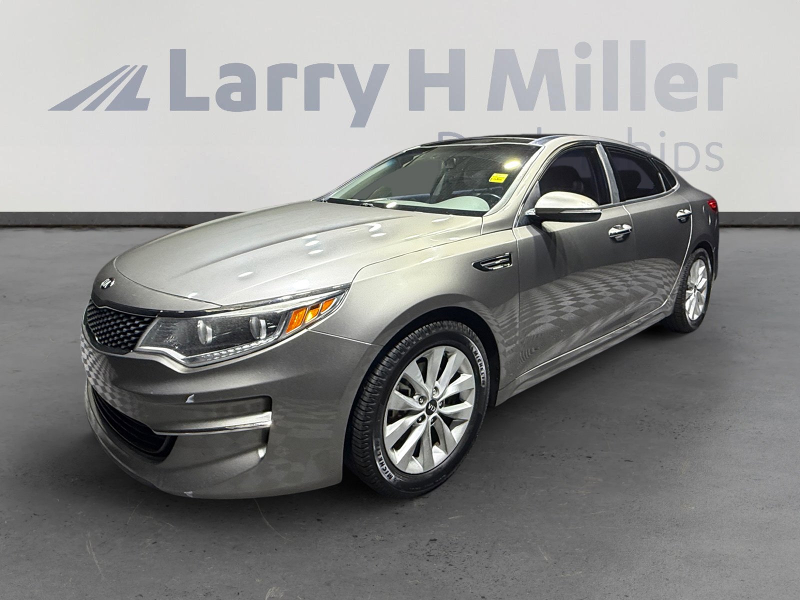 Used 2016 Kia Optima EX w/ Premium Package image 1
