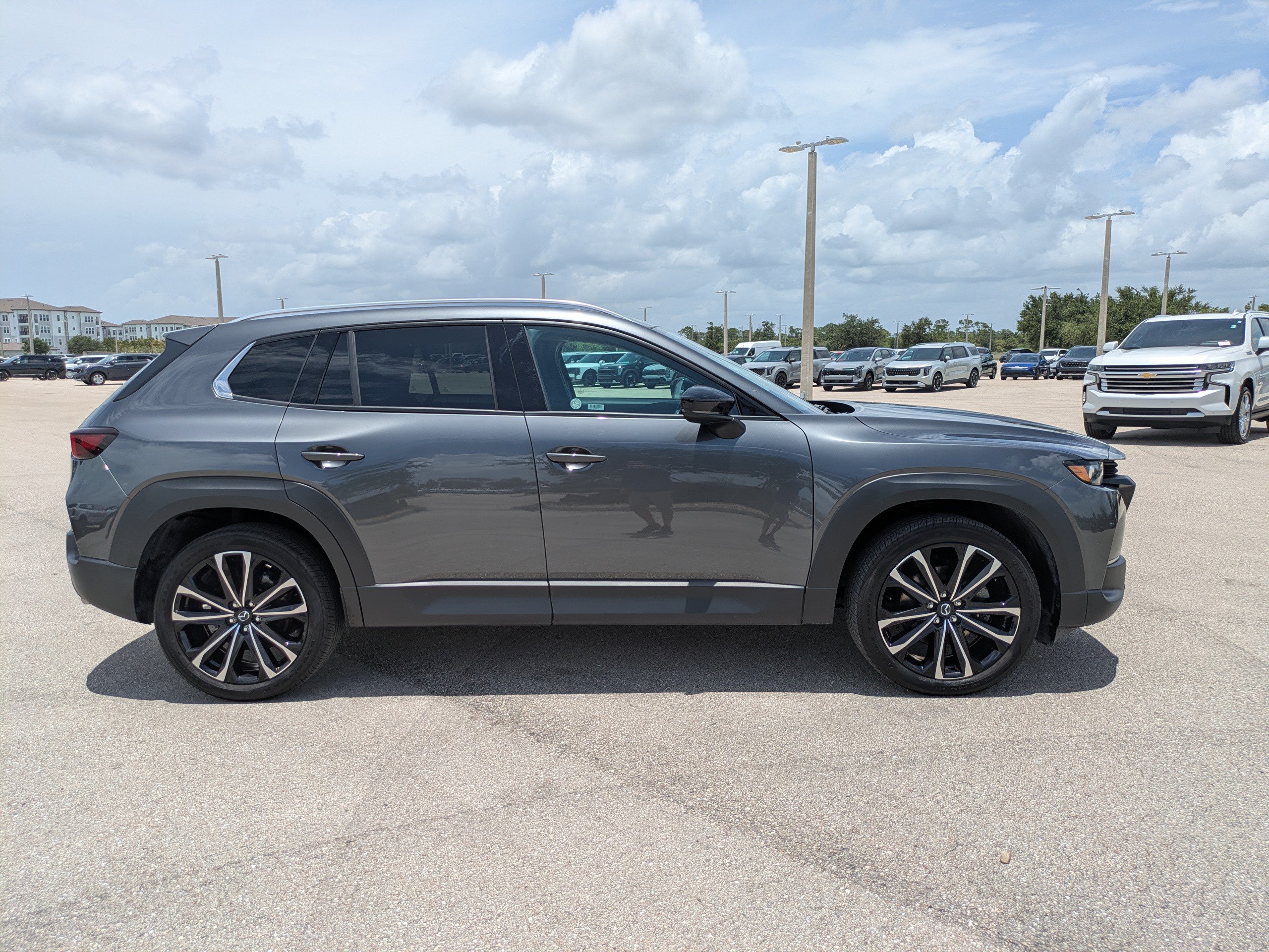 Used 2025 MAZDA CX-50 AWD 2.5 S w/ Premium Plus Pkg image 3