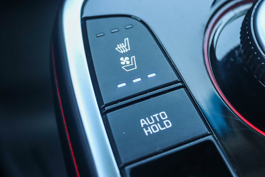 Used 2022 Kia Niro EX Premium image 34