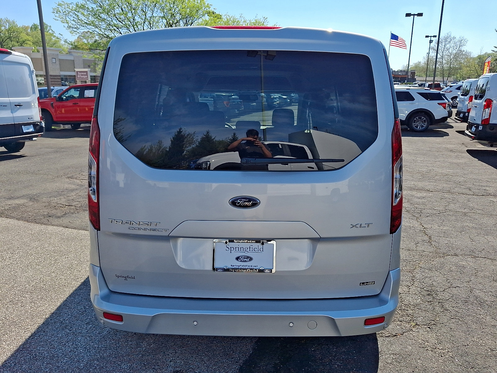 Used 2022 Ford Transit Connect XLT image 6