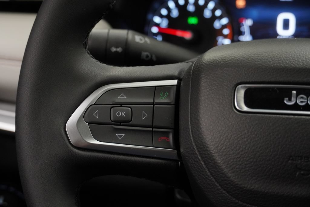 Certified 2026 Jeep Compass Limited AWD/4WD image 36