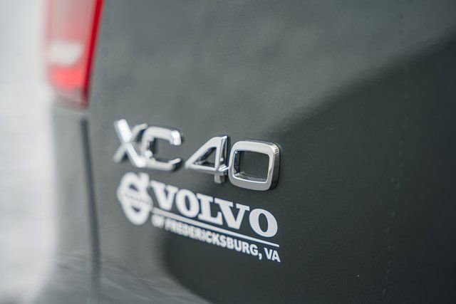 Used 2026 Volvo XC40 B5 Ultra w/ Protection Package Premier image 9