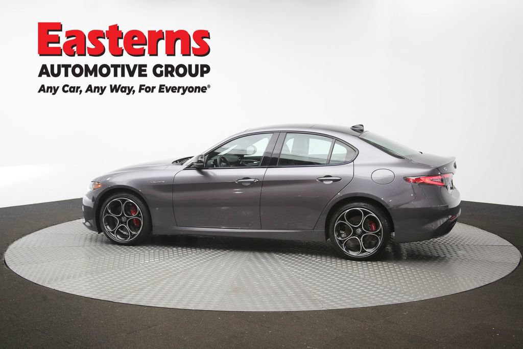 Used 2024 Alfa Romeo Giulia Veloce AWD/4WD image 61