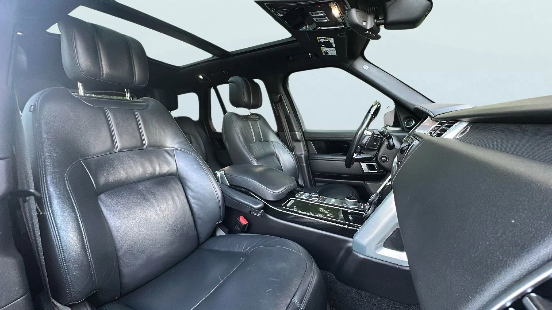 Used 2020 Land Rover Range Rover P360 Sport Utility 4D image 14