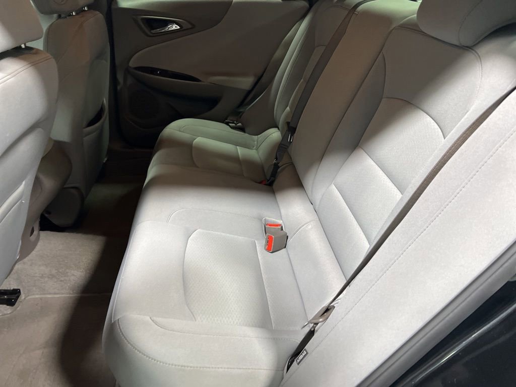 Used 2022 Chevrolet Malibu LS image 18
