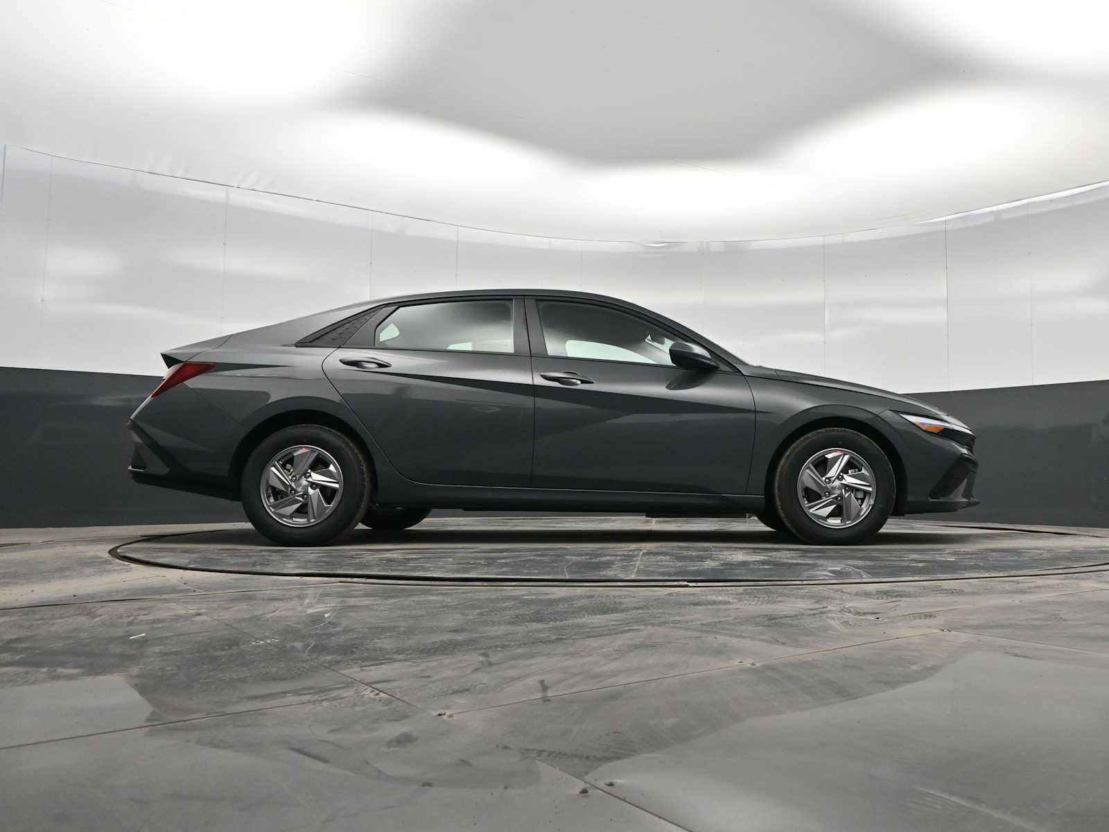 New 2026 Hyundai Elantra SE image 36