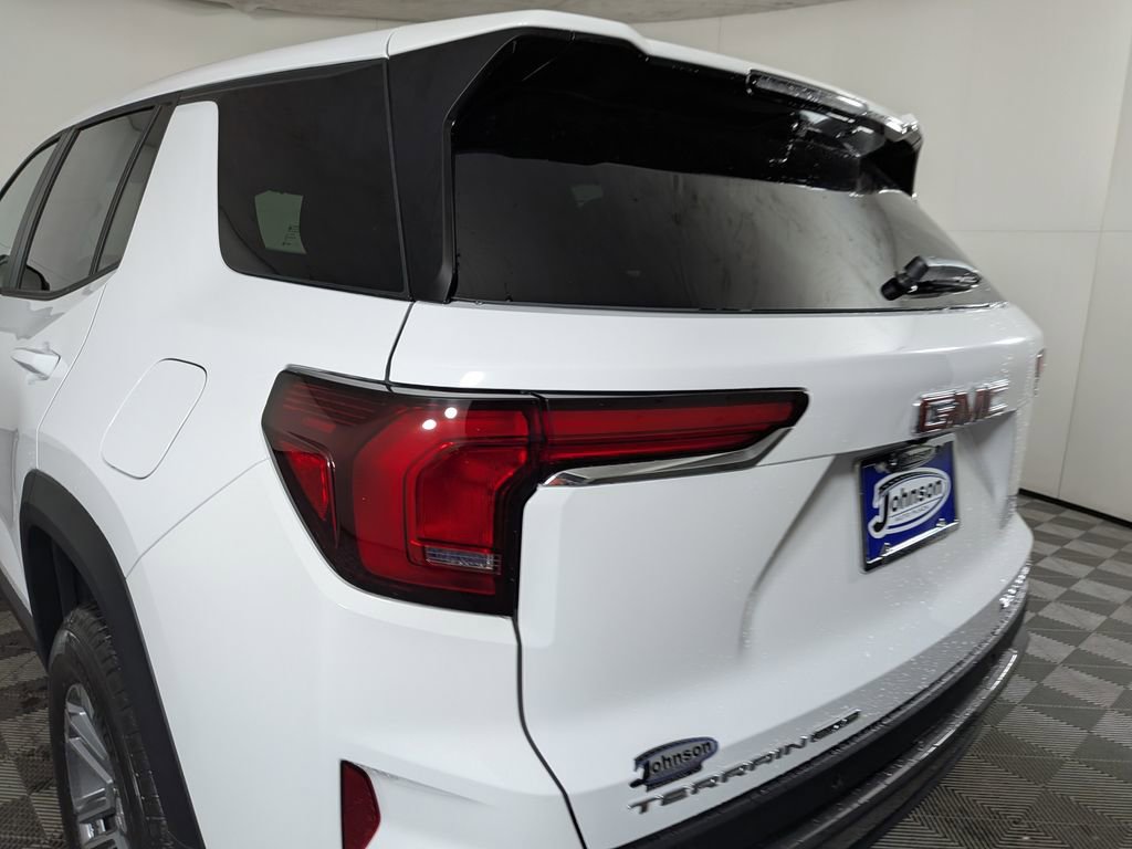 New 2026 GMC Terrain Elevation w/ Technology Package II image 12