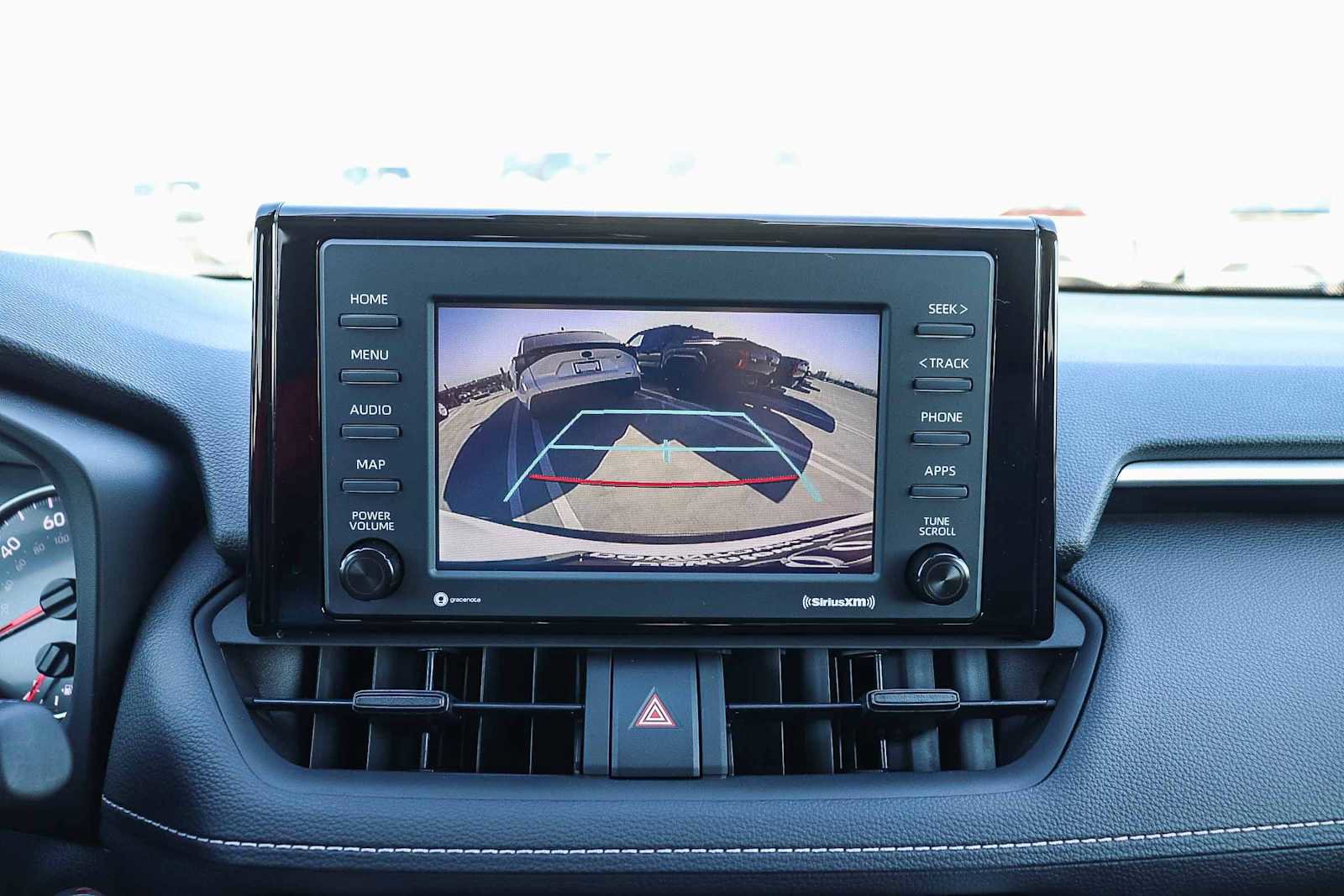 Used 2022 Toyota RAV4 XLE image 33