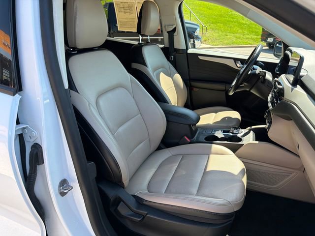 Used 2022 Ford Escape SEL AWD/4WD image 32