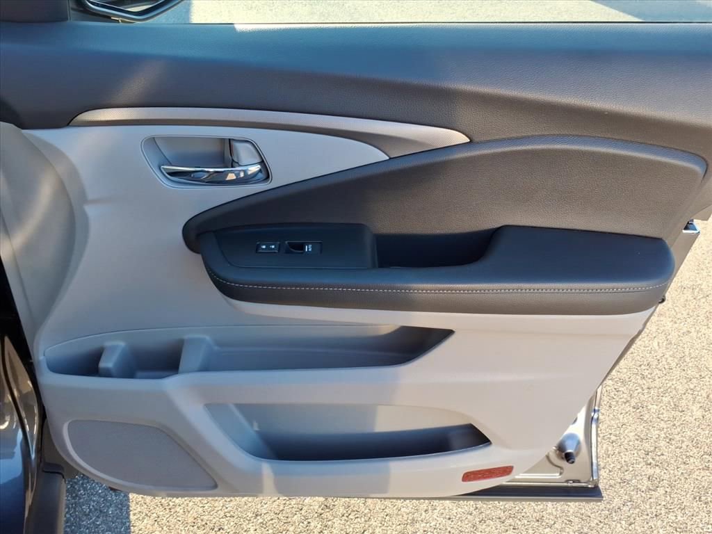 Used 2023 Honda Ridgeline RTL image 14