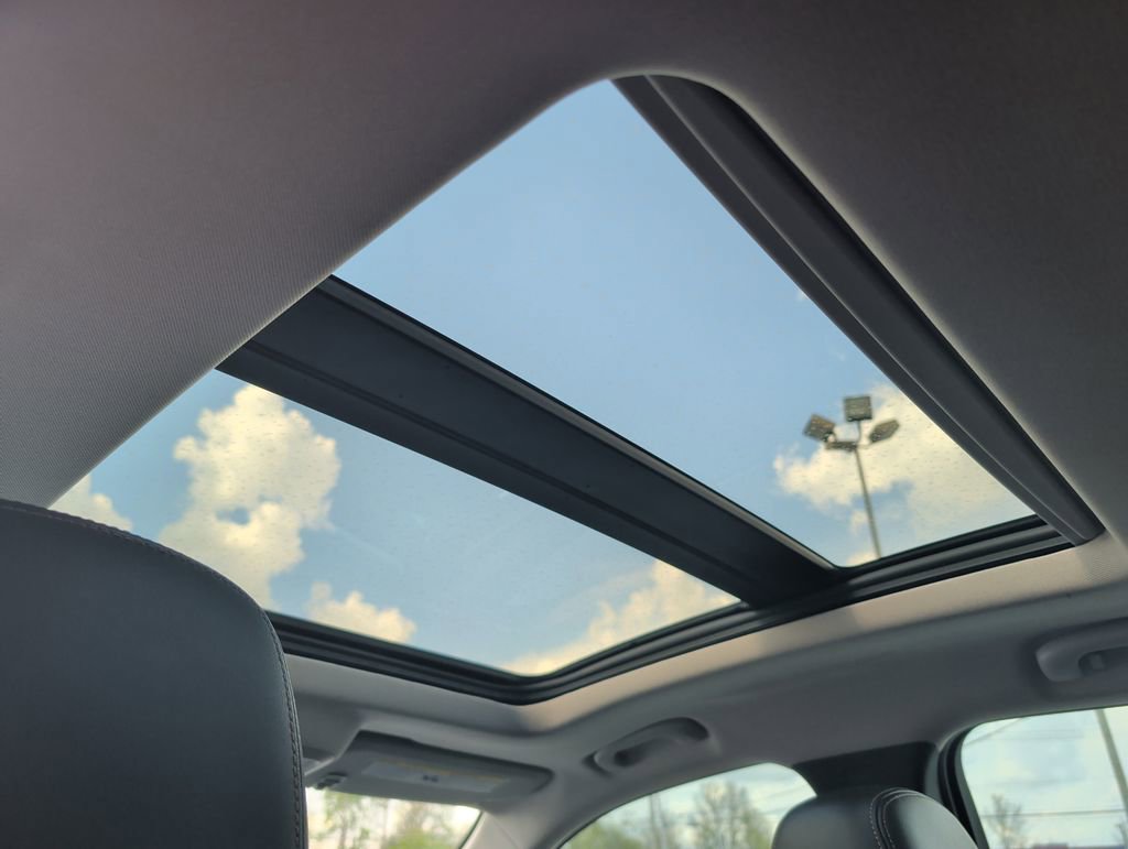 Used 2017 Chevrolet Impala Premier w/ Enhanced Convenience Package image 20