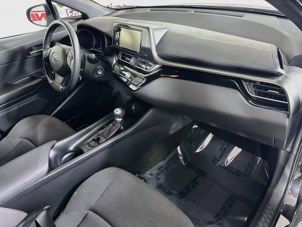 Certified 2018 Toyota C-HR XLE FWD image 30