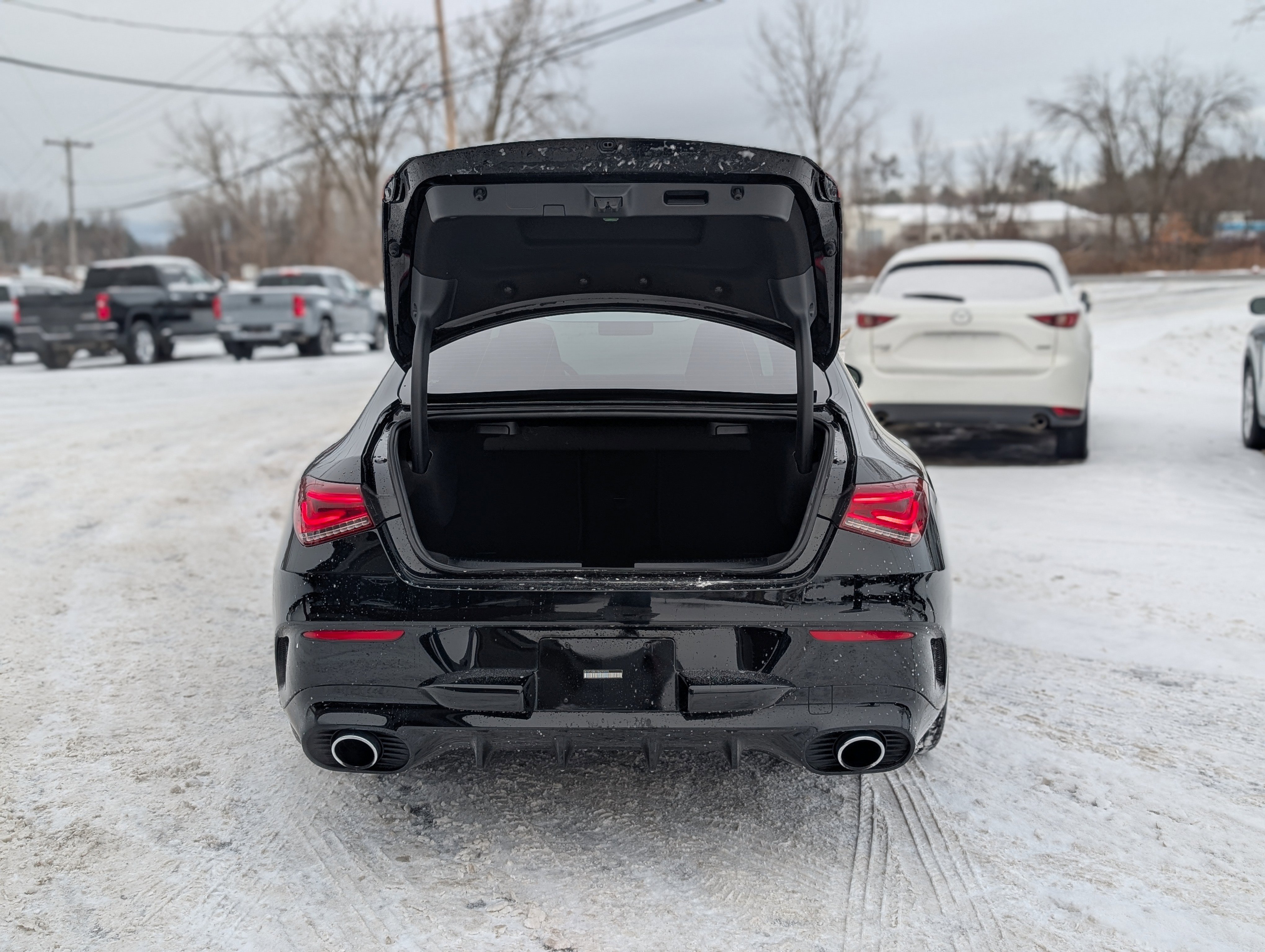 Used 2022 Mercedes-Benz CLA 35 AMG 4MATIC image 45