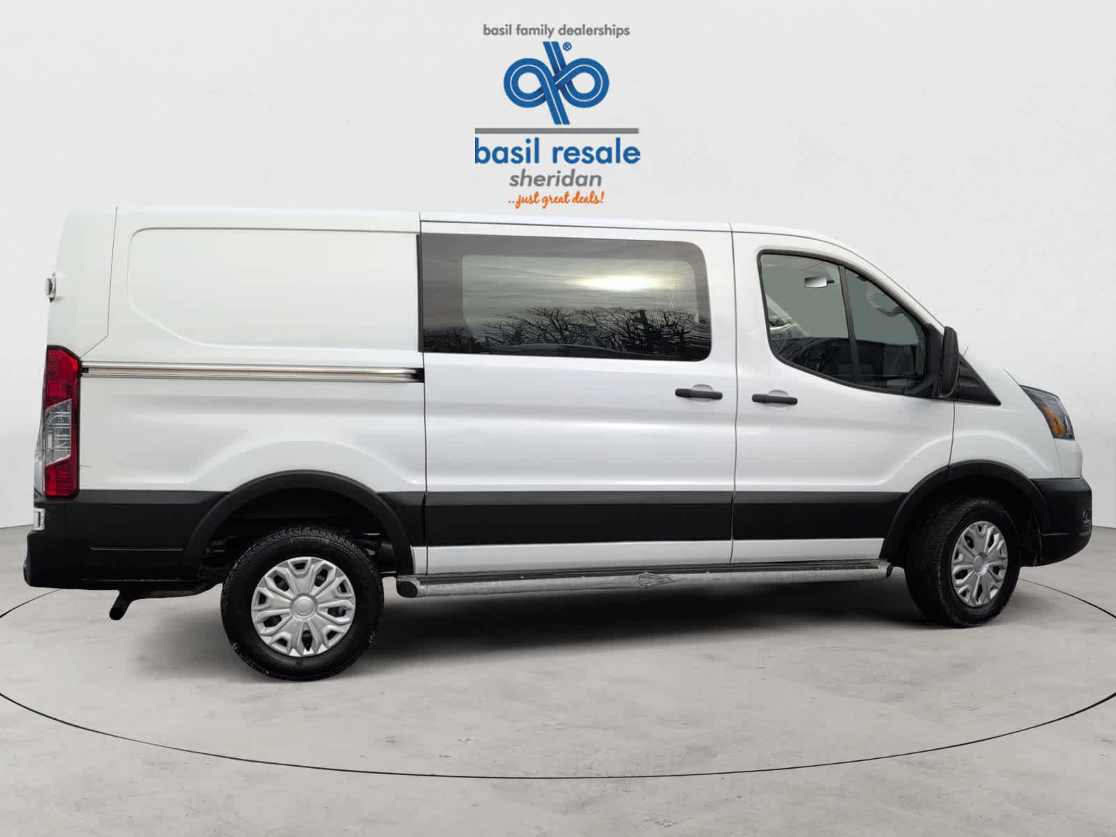 Used 2024 Ford Transit 250 Low Roof w/ Exterior Upgrade Package image 8