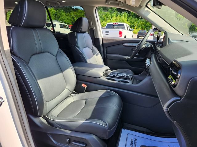 Used 2025 Honda Pilot Elite image 23
