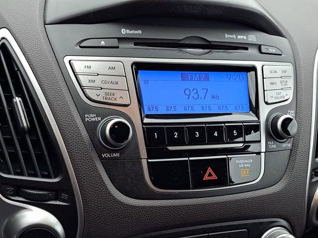 Used 2011 Hyundai Tucson GLS image 11