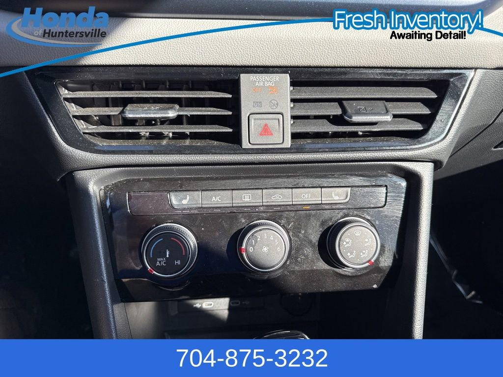 Used 2023 Volkswagen Taos SE w/ Panoramic Sunroof Package image 28