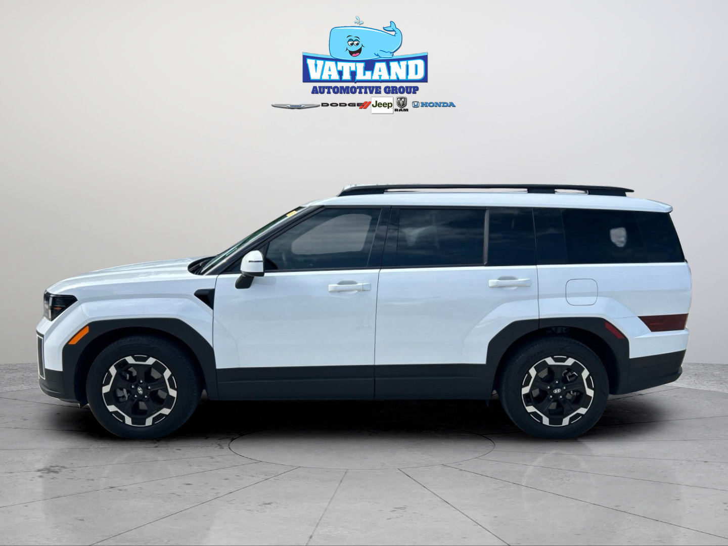 Used 2025 Hyundai Santa Fe SEL AWD/4WD image 2