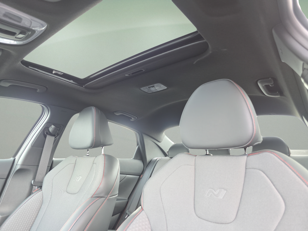 Certified 2025 Hyundai Elantra N Line FWD image 21