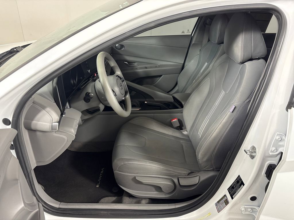 Used 2021 Hyundai Elantra SEL w/ Cargo Package FWD image 28