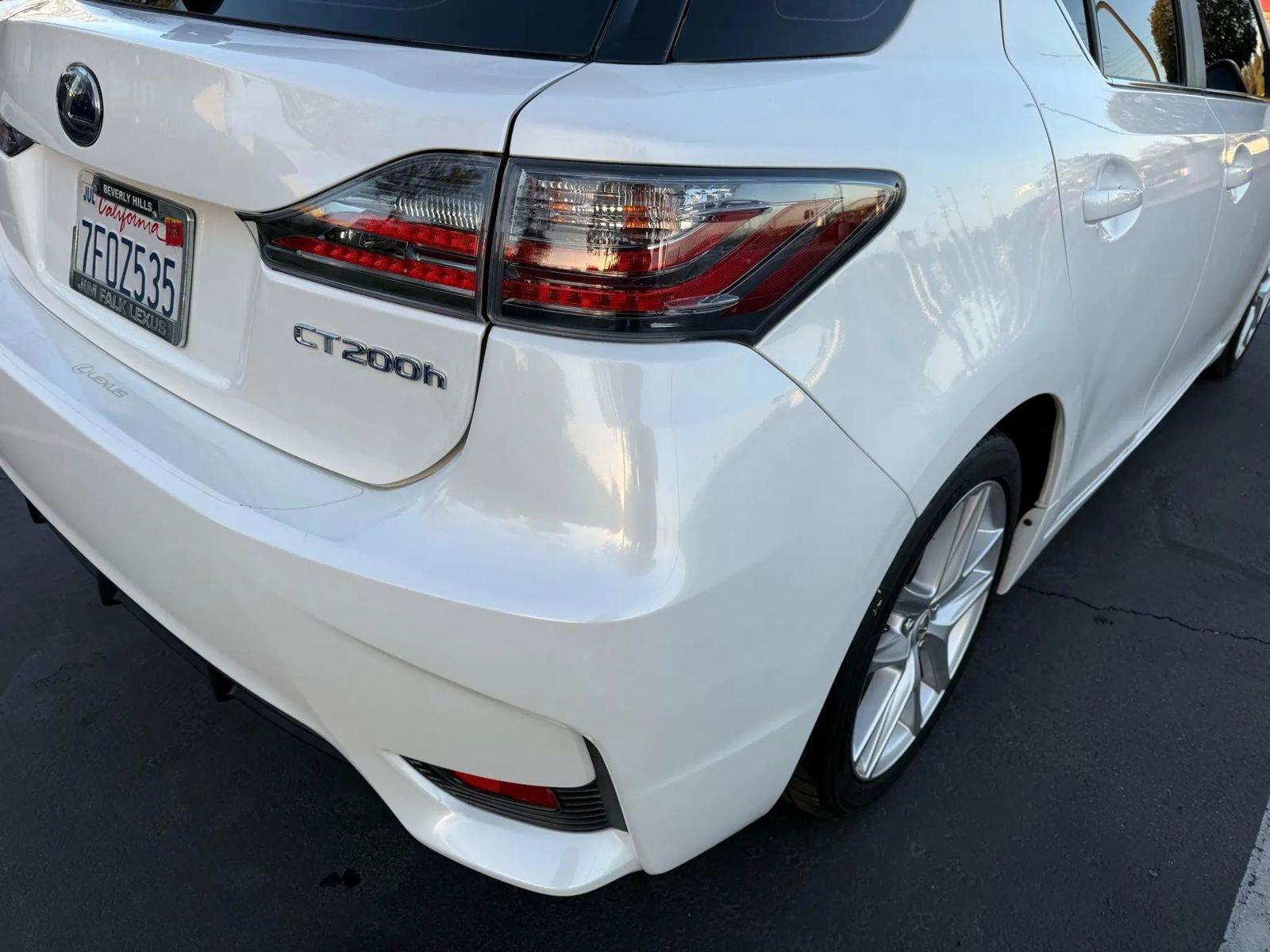 Used 2014 Lexus CT 200h Premium image 12