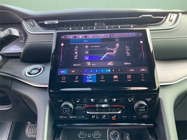 New 2025 Jeep Grand Cherokee L Limited w/ Luxury Tech Group II image 24