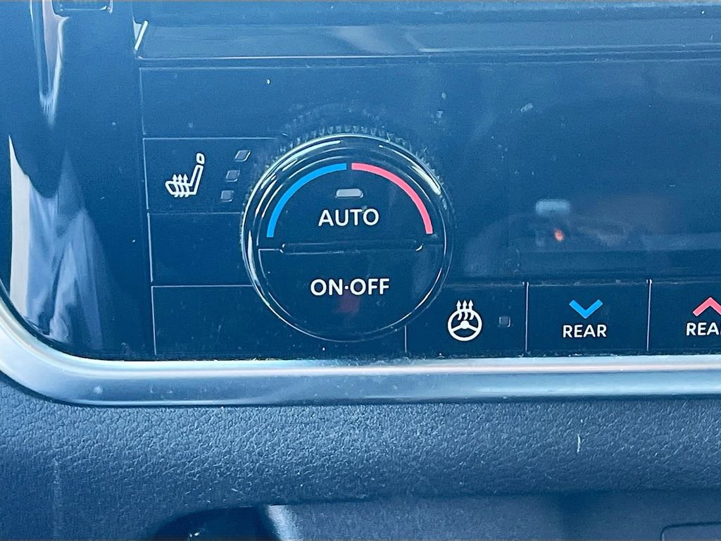 Used 2023 Nissan Rogue Platinum w/ Platinum Premium Package image 20