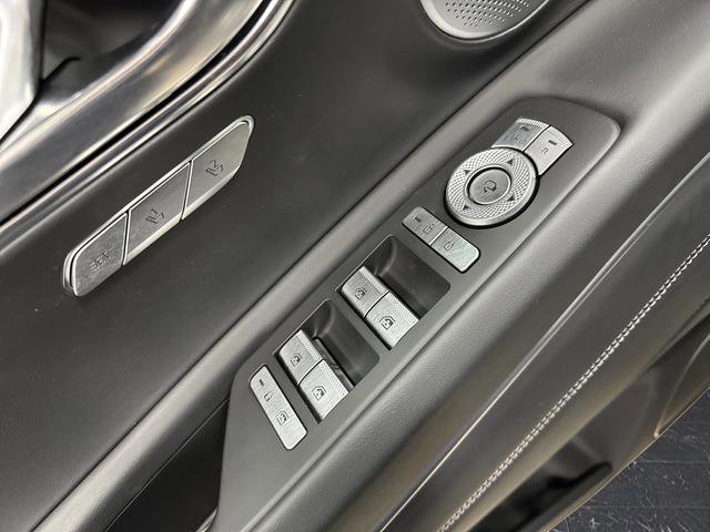 Used 2025 Genesis GV80 2.5T Advanced image 30