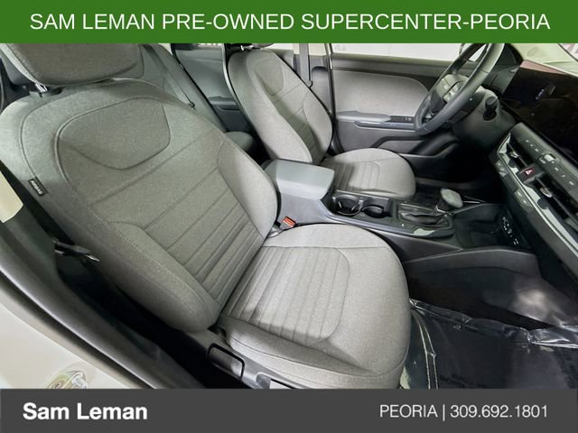 Used 2025 Kia K4 EX image 25