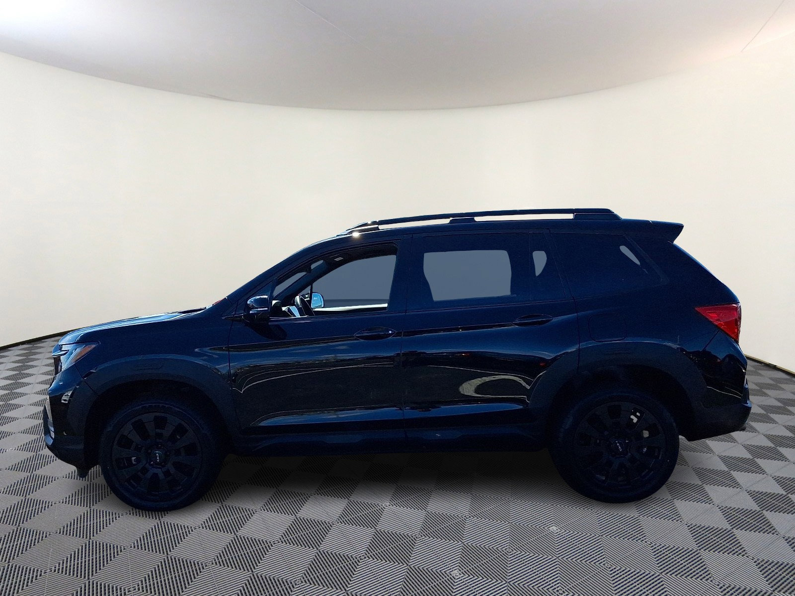 Used 2023 Honda Passport Elite image 4