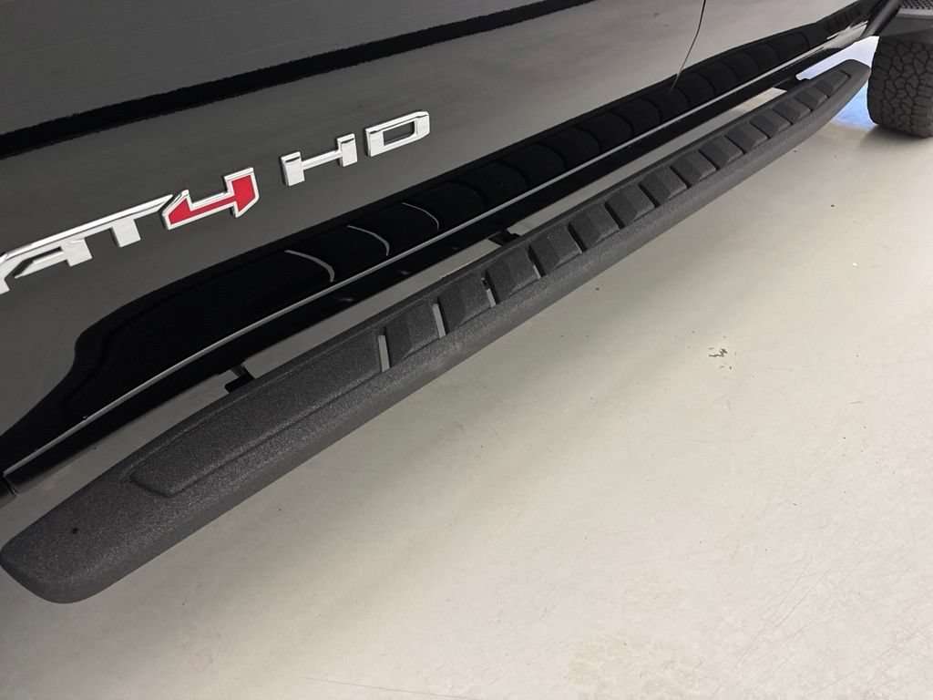 New 2026 GMC Sierra 2500 AT4 w/ AT4 Premium Plus Package AWD/4WD image 13
