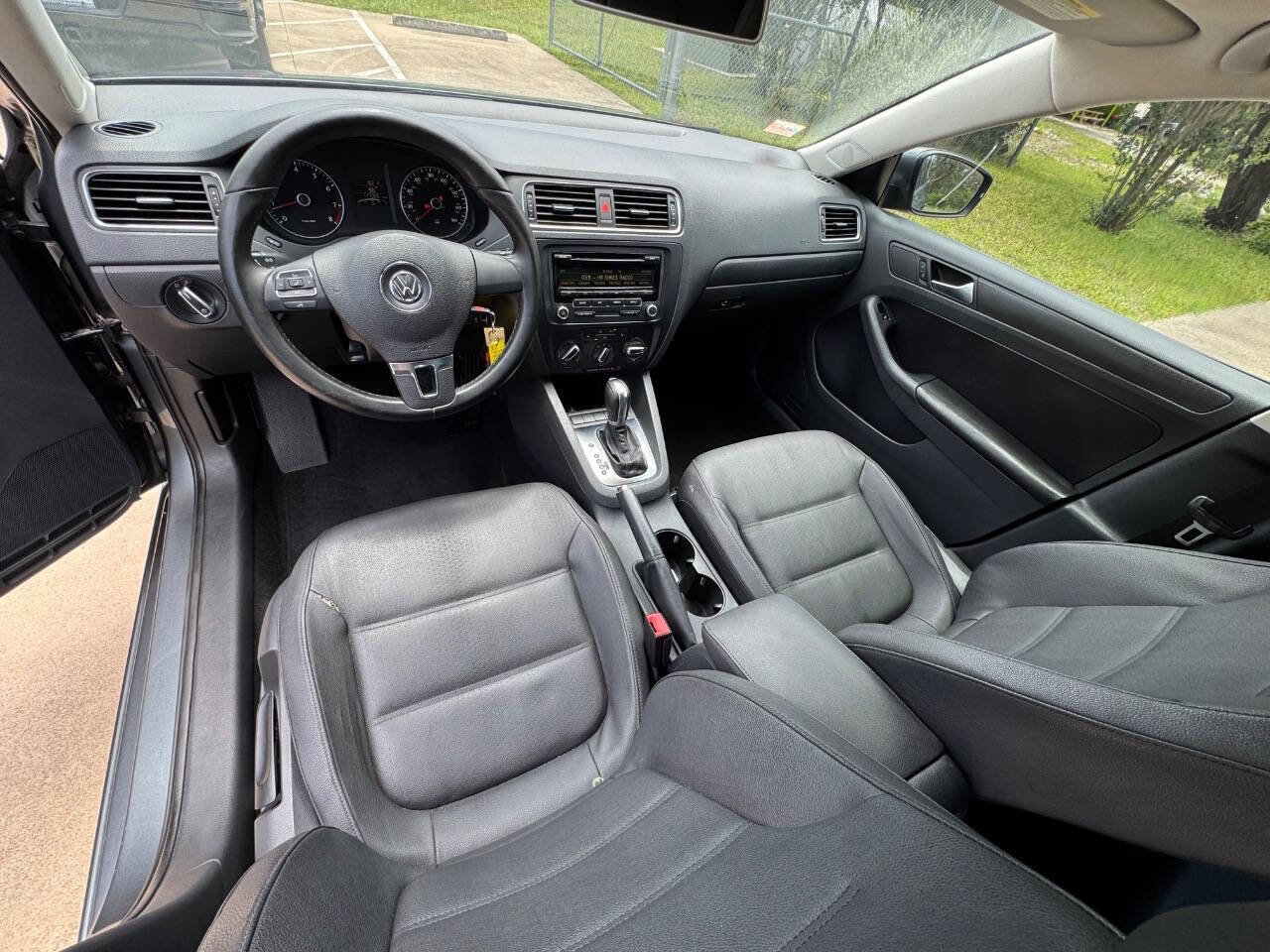 Used 2012 Volkswagen Jetta SE FWD image 26