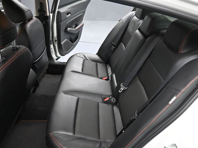 Used 2025 Nissan Altima 2.5 SR image 16