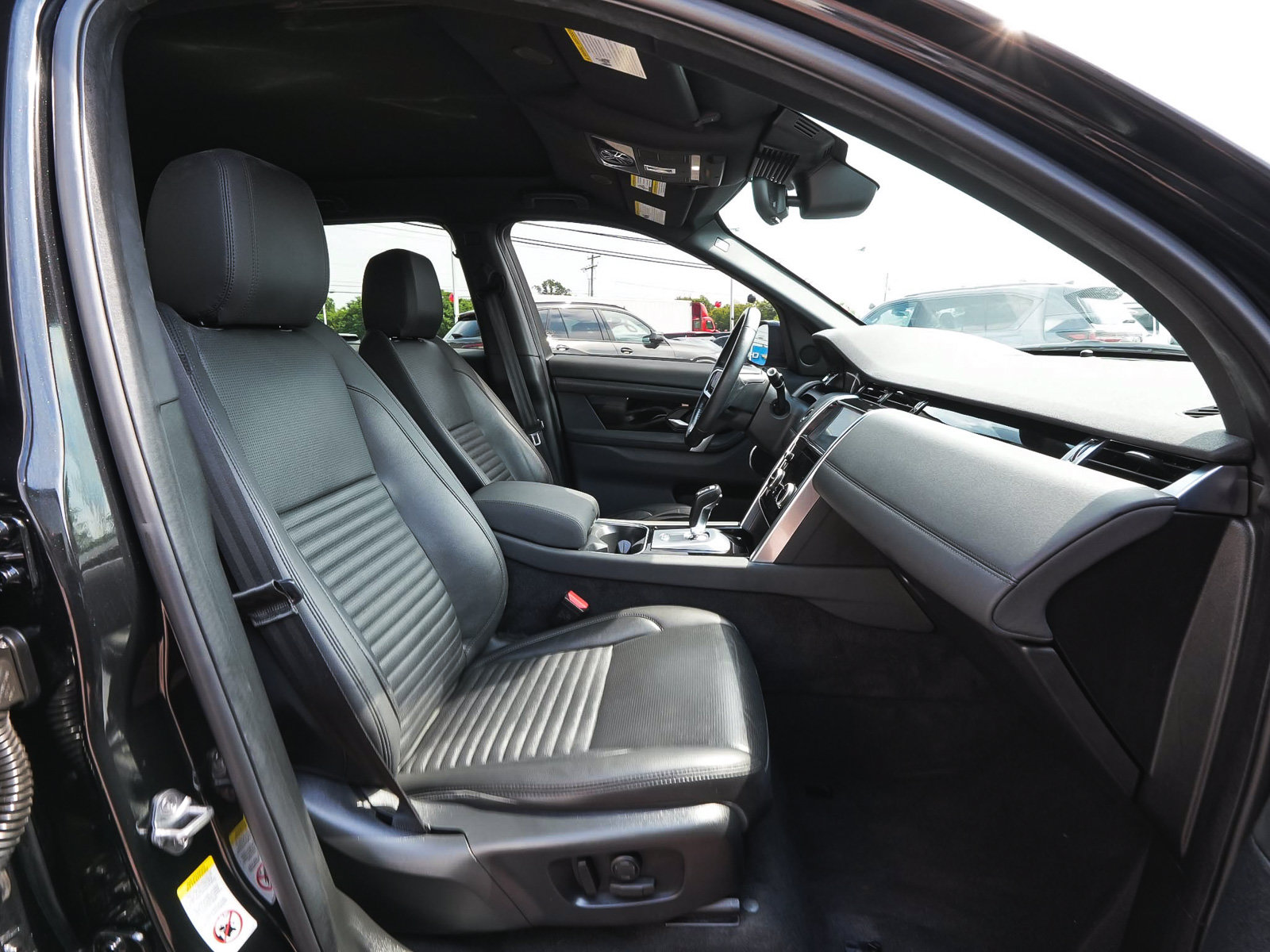 Used 2023 Land Rover Discovery Sport S AWD/4WD image 40