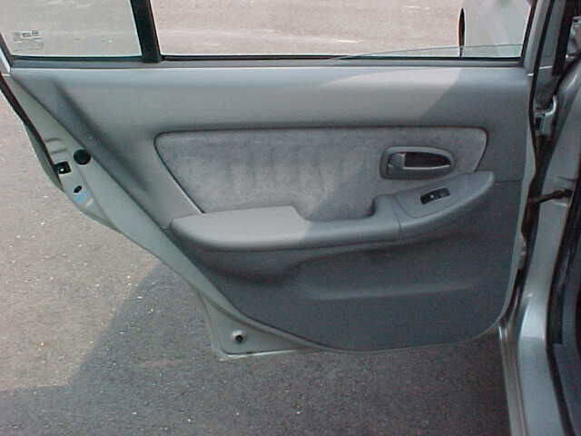 Used 2005 Hyundai Elantra GLS FWD image 23