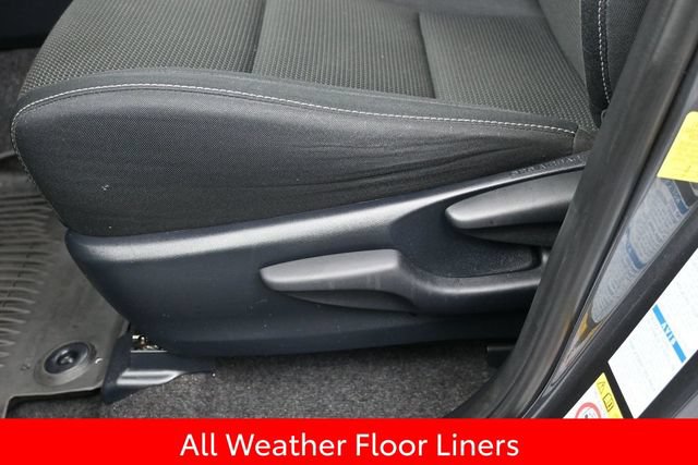 Used 2018 Toyota RAV4 XLE AWD/4WD image 22