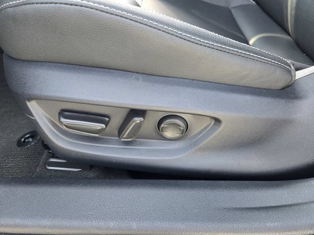 Used 2025 Toyota Camry SE FWD image 16