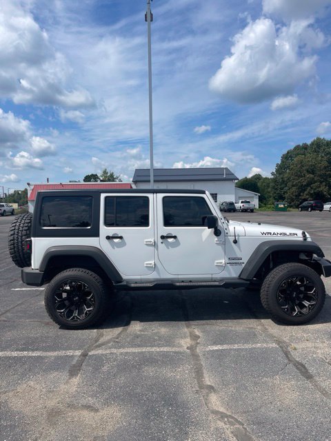 Used 2017 Jeep Wrangler Unlimited Sport w/ Quick Order Package 24S AWD/4WD image 2
