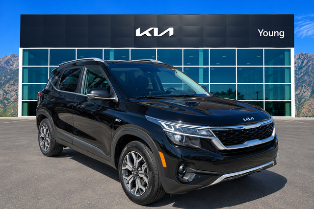 Used 2023 Kia Seltos EX AWD/4WD image 1
