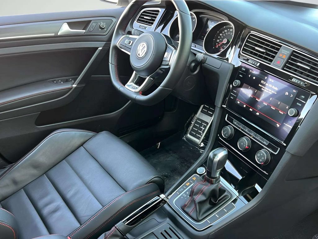 Used 2020 Volkswagen GTI SE FWD image 6