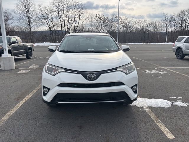 Used 2018 Toyota RAV4 XLE image 9